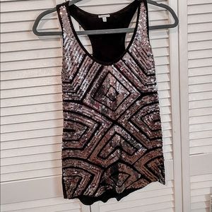 Sequin tank